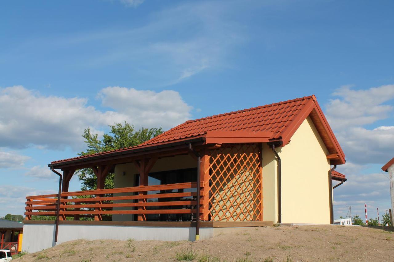 Domki W Porcie Zielony Gaj Mikolajki  Exterior photo